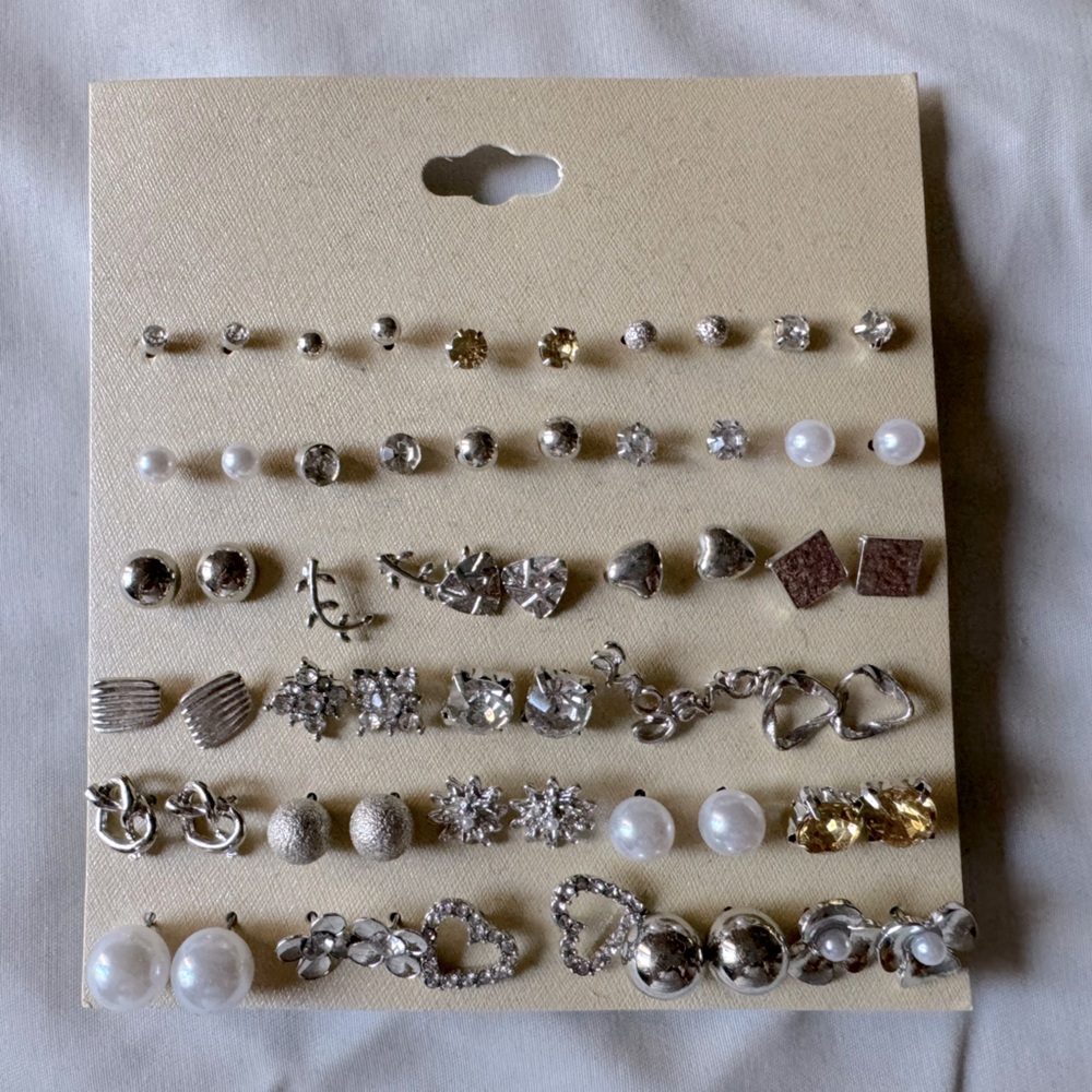 Women’s Stud Earring Pack